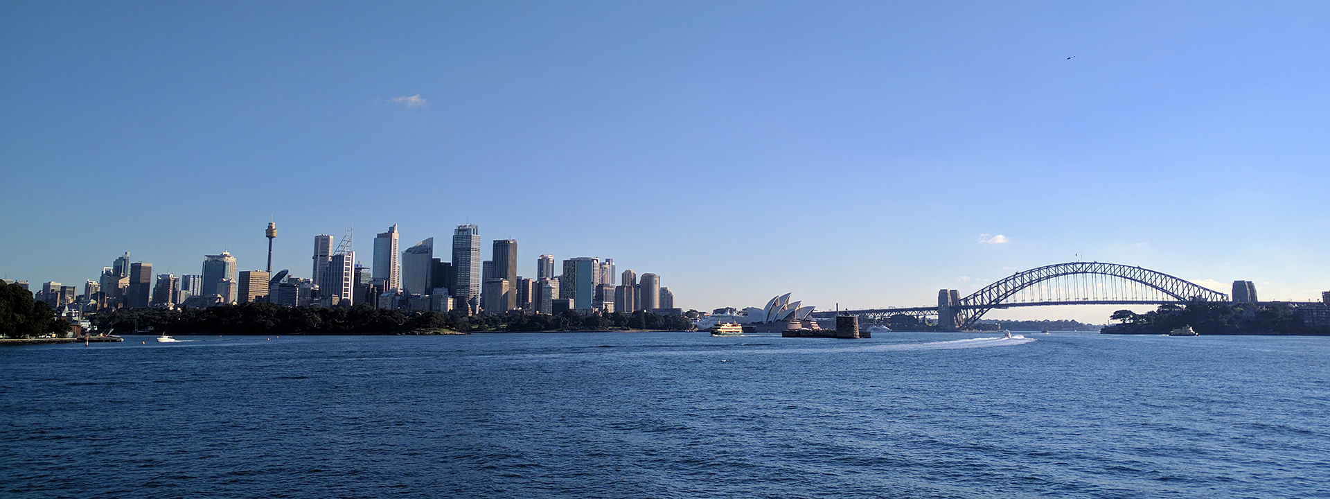 Downtown Sydney mit Opera House und Harbour Bridge